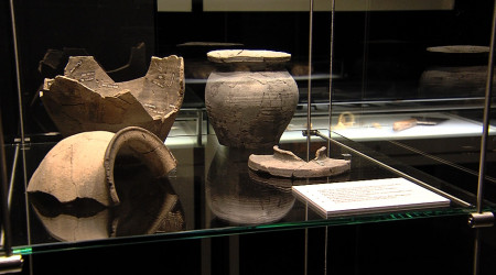 Überreste von Töpfen (Quelle: BWeins)